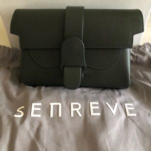 ⭐️SENREVE ARIA BELT BAG⭐️